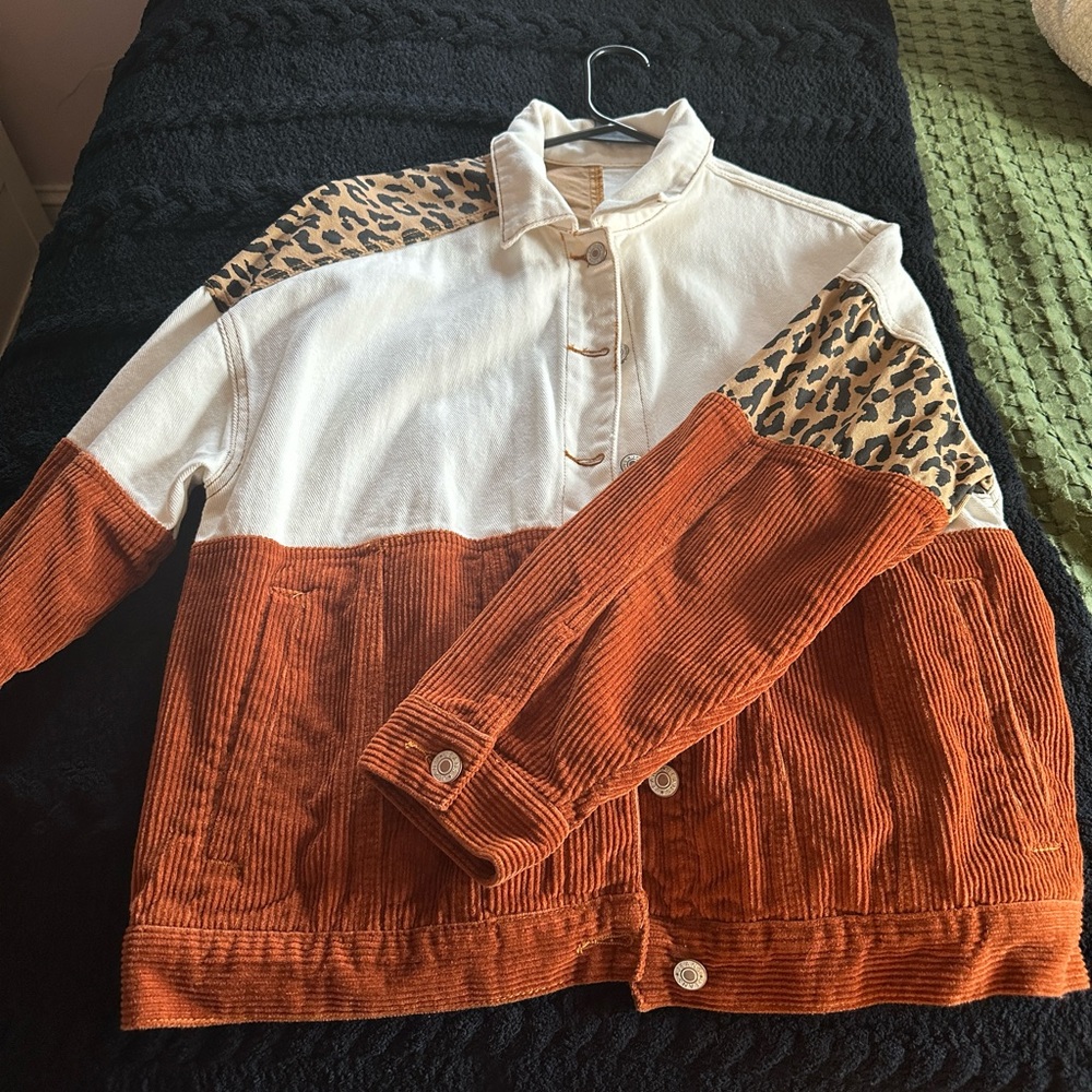 Soft denim and corduroy jacket.